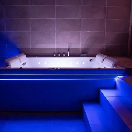 Ferienhaus Privative Avec Jacuzzi, Massage & Sauna Fontenay-aux-Roses