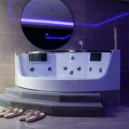 Ferienhaus Privative Avec Jacuzzi, Massage & Sauna Fontenay-aux-Roses