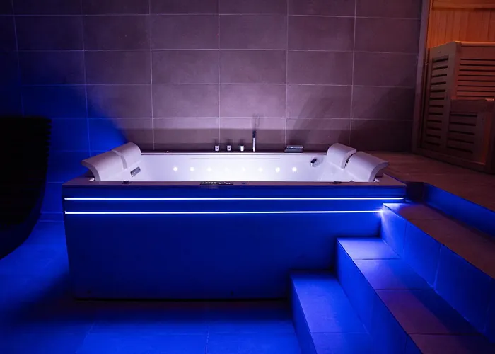펜션 Privative Avec Jacuzzi, Massage & Sauna 폰테네이오로저스